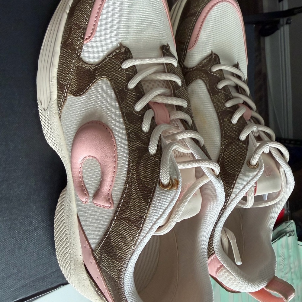 Coach C275 SIG TECH Runner Pink and Khaki Athletic Shoes - Picture 8 of 12